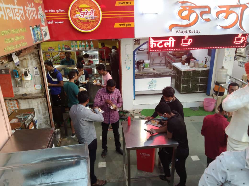 Puneri Vadapav 4